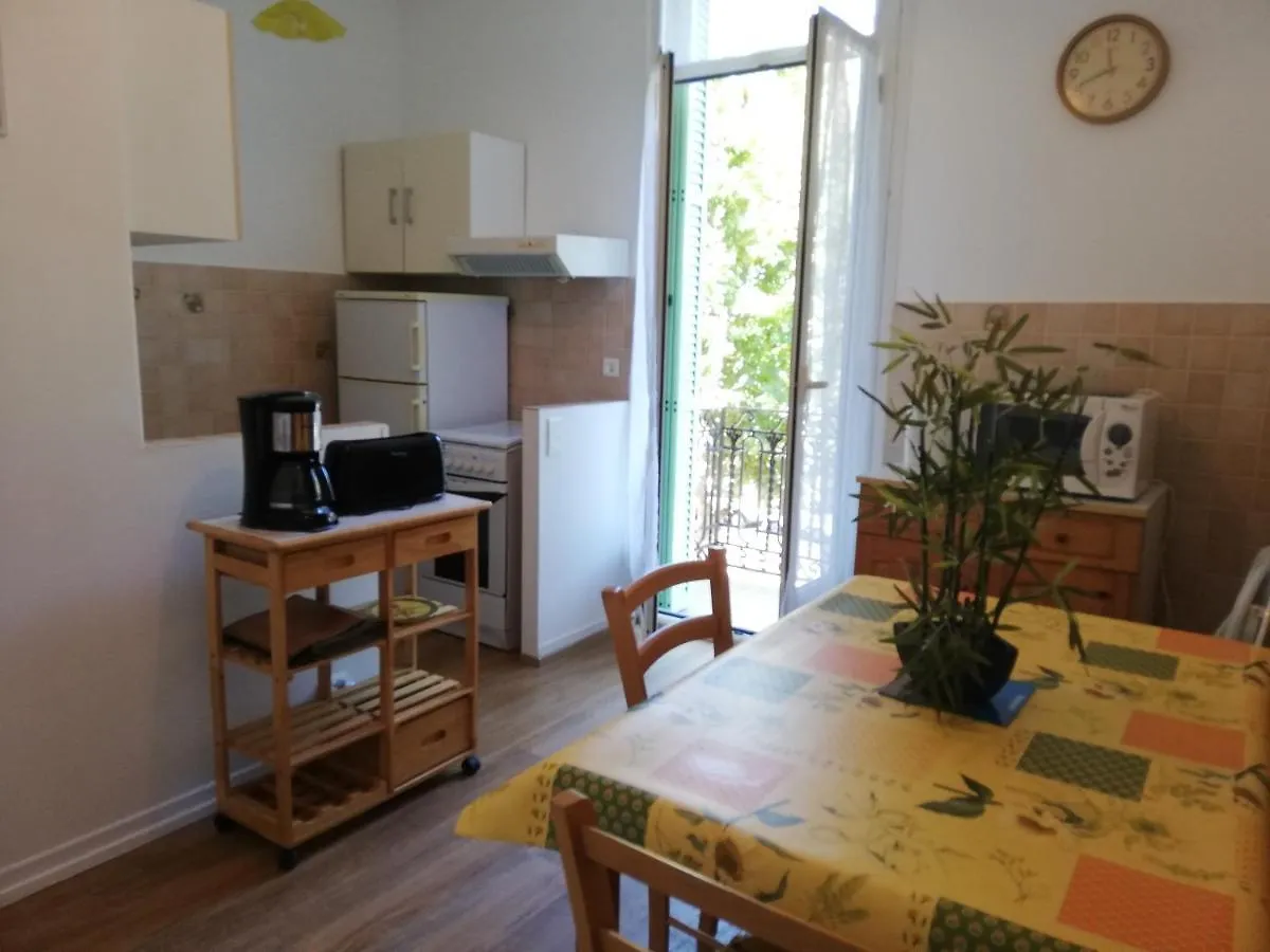 Appartement Le Cernuschi 2D Menton Apartment