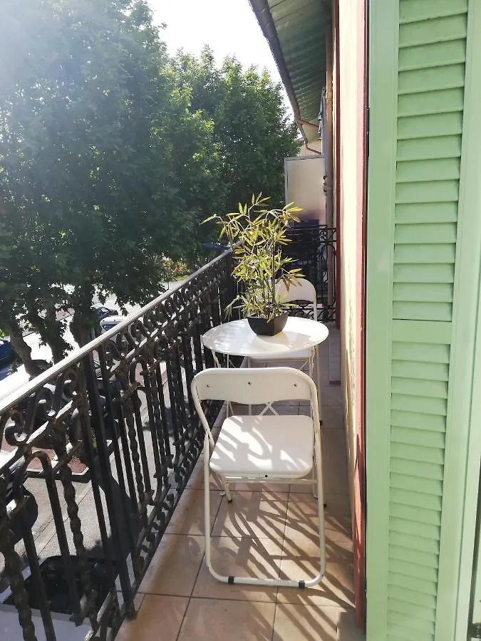 Appartement Cernuschi Menton 0*,
