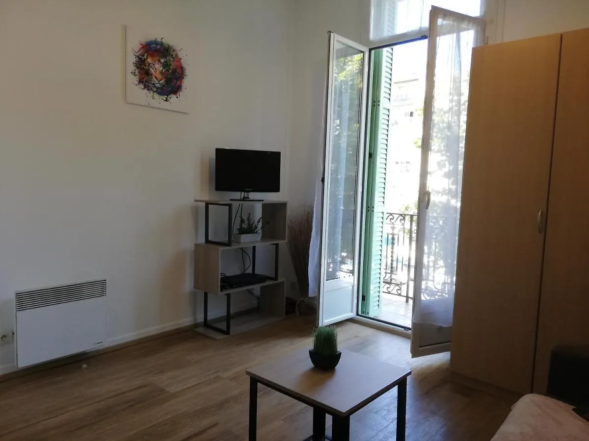 Appartement Le Cernuschi 2D Menton 0*,  France